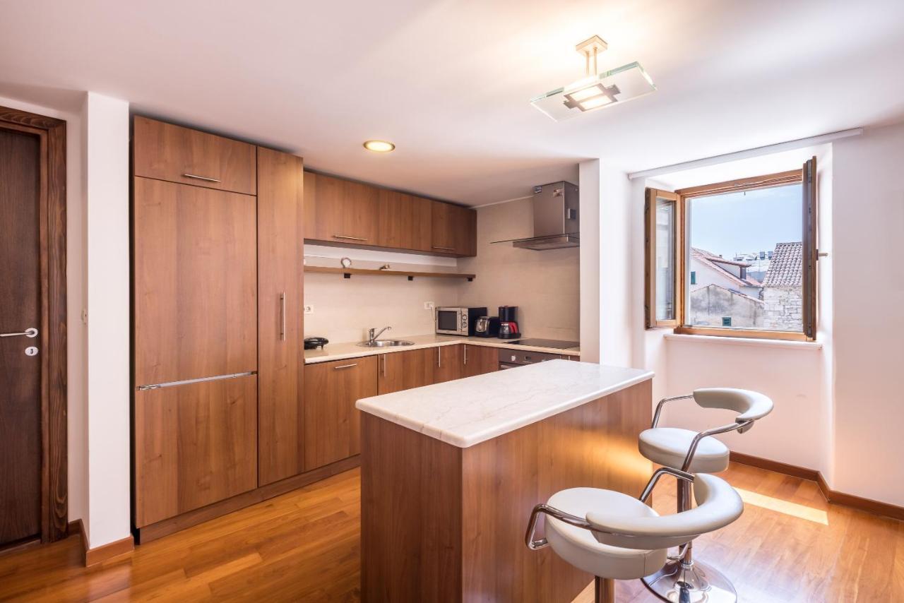 Peristil Apartment Split Eksteriør billede