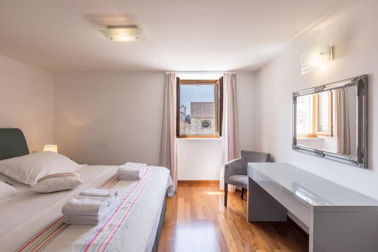 Peristil Apartment Split Eksteriør billede